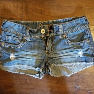 Amethyst Jean short shorts